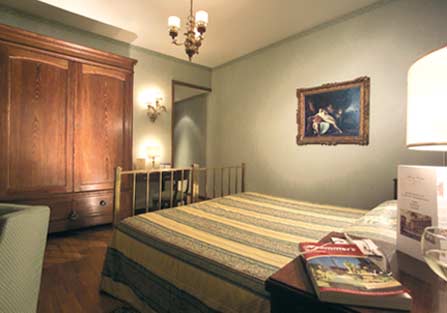 Albergo Cesari Roma - Italia CameraTesto.jpg
